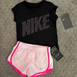 Girls Nike 2 pc Short Set Outfit Tee Shorts Shirt Sport Wear Athletic Swing Top